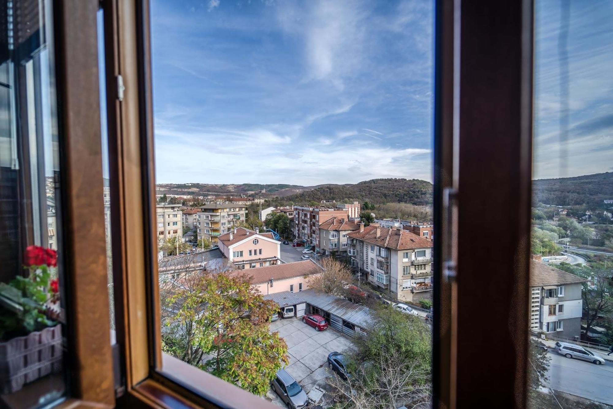 Апартамент Грация Veliko Tarnovo Exterior photo